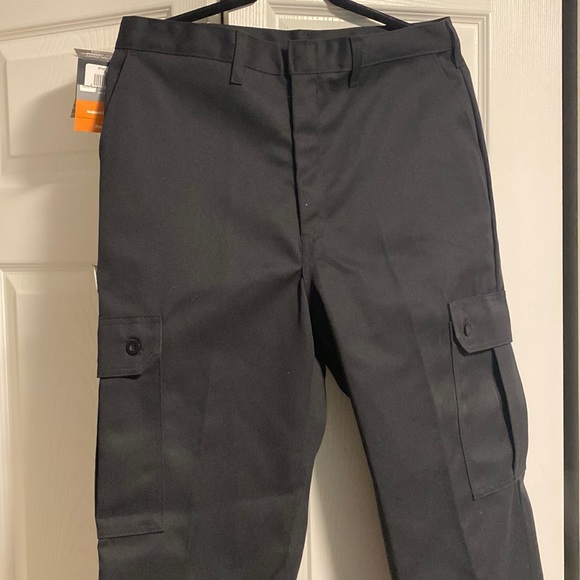 New with tags Dakota cargo work pants. - Picture 1 of 6